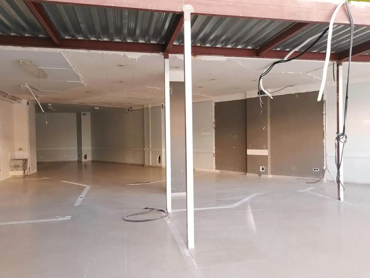 Business premises to rent in de Domènec Cardenal 54, imagen 3