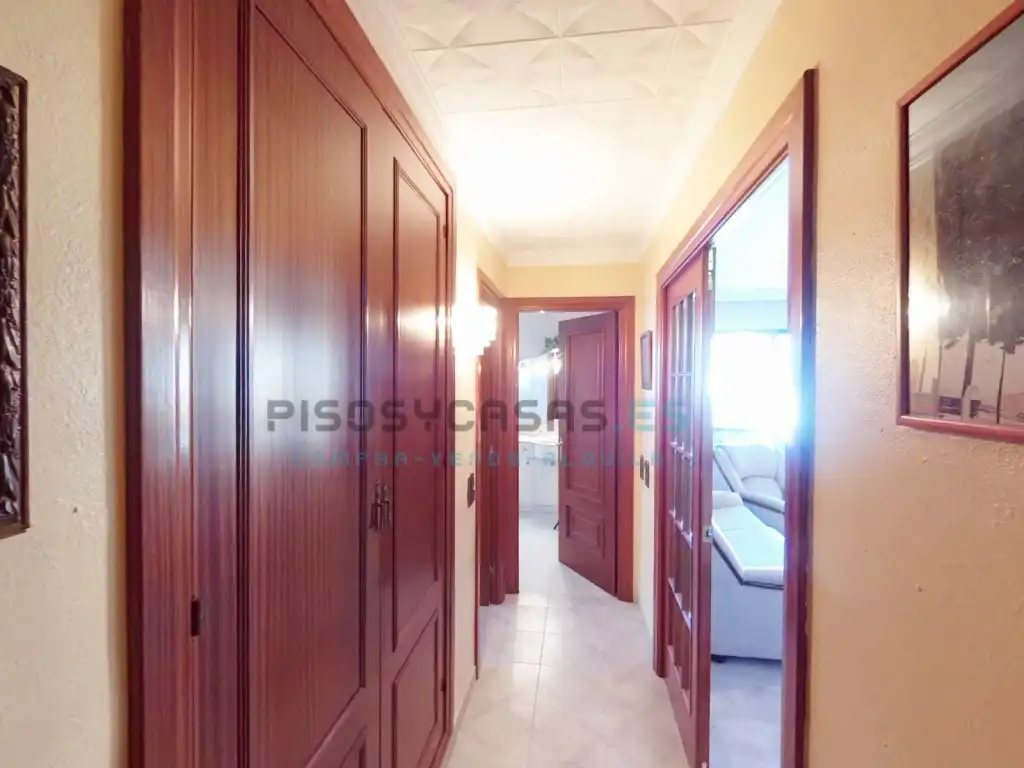 Casa con terraza en venta en Calle Democracia 4, imagen 62