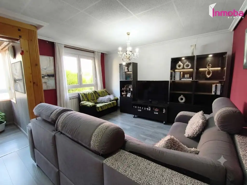 Piso con terraza en venta en Avenida Castilla, imagen 2