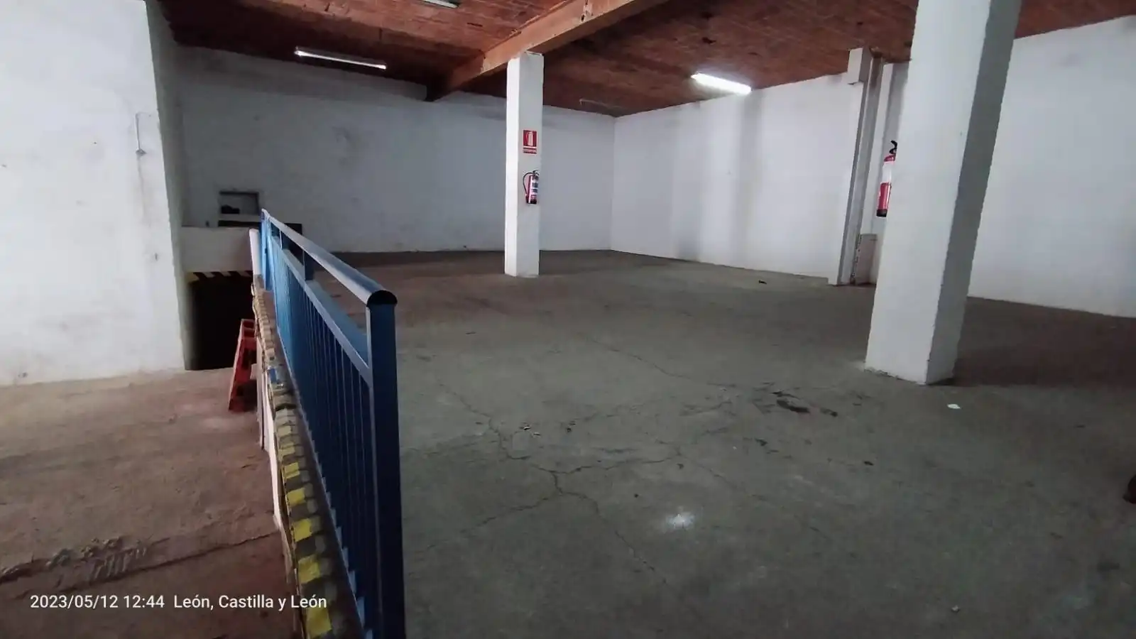Parkplatz von Gebäude zum Verkauf in Santa María del Páramo