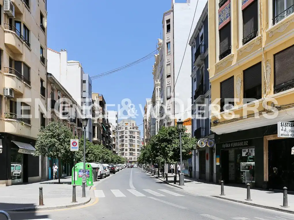 Außenansicht von Dachboden zum Verkauf in Valencia mit Klimaanlage, Heizung und Parkett
