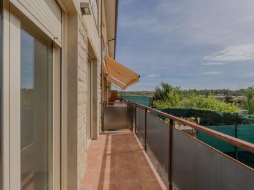 House with garden for sale in Manuel Iradier 18