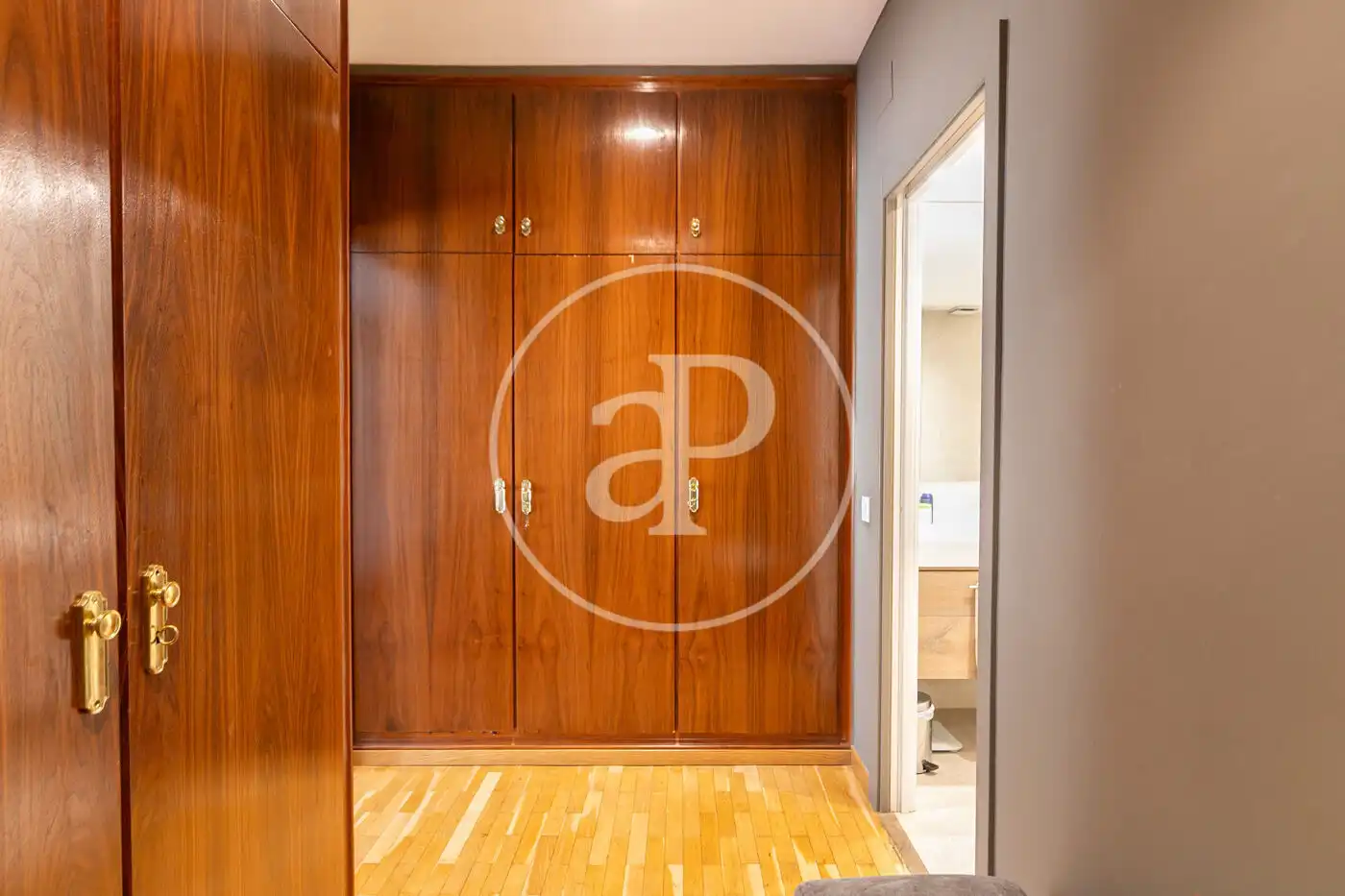 Habitación de Piso en venta en Barcelona con Aire acondicionado, Calefacción y Jardín privado