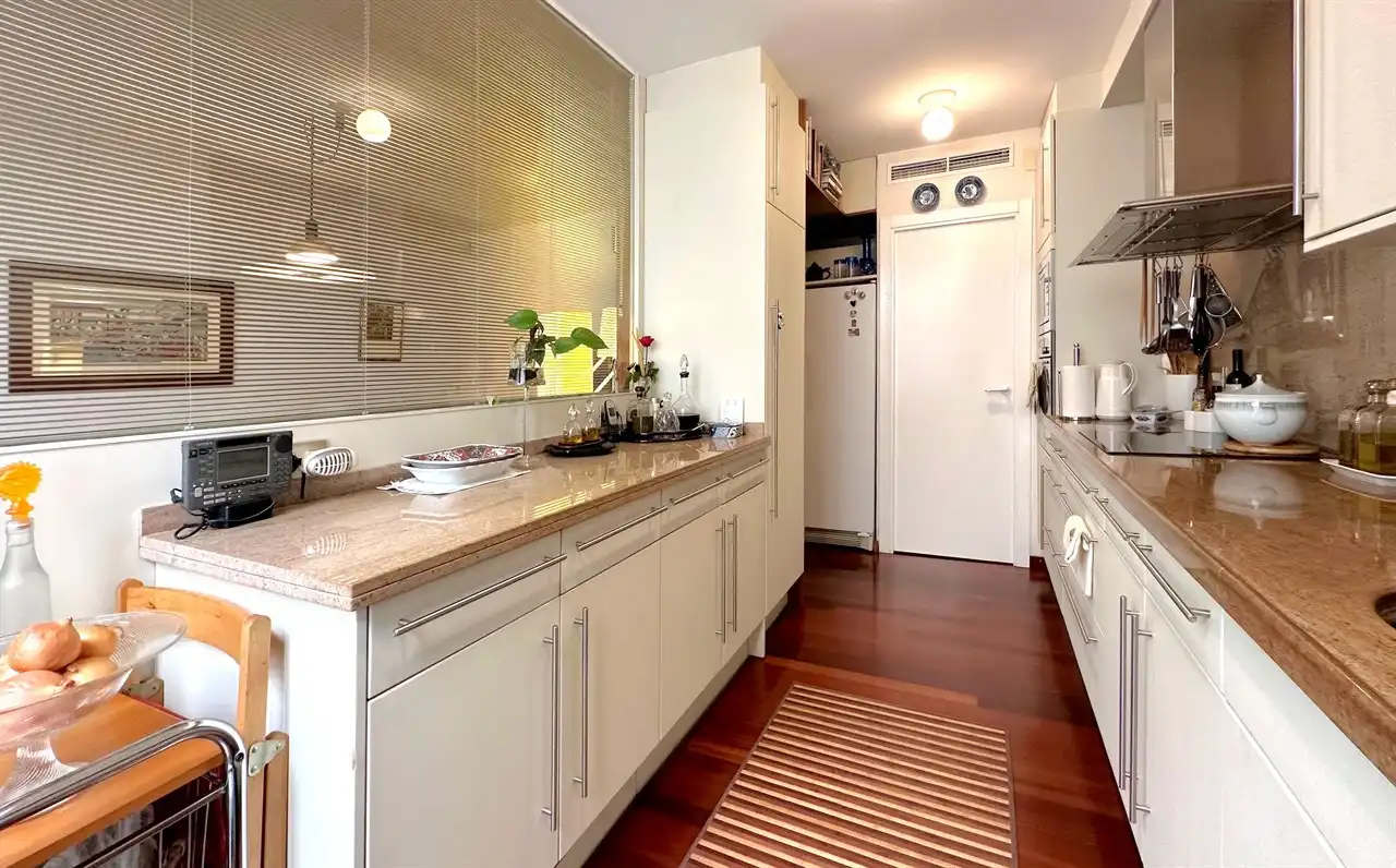 Kitchen of Houses for sale in Barcelona  with Parquet flooring, Terrace and Furnished
