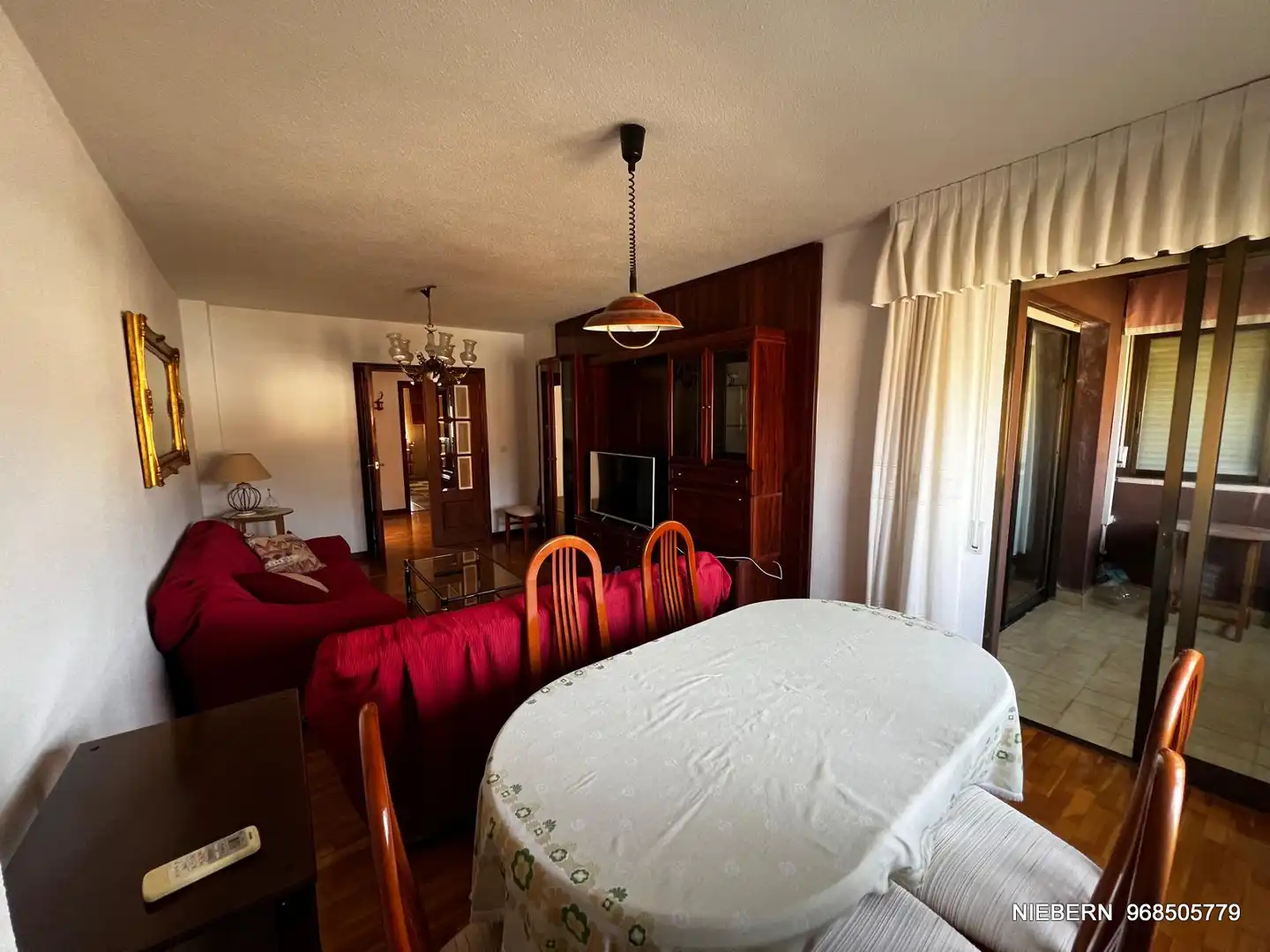 Appartamento con terrazza in affitto a Calle Doctor Luis Calandre 18, imagen 24