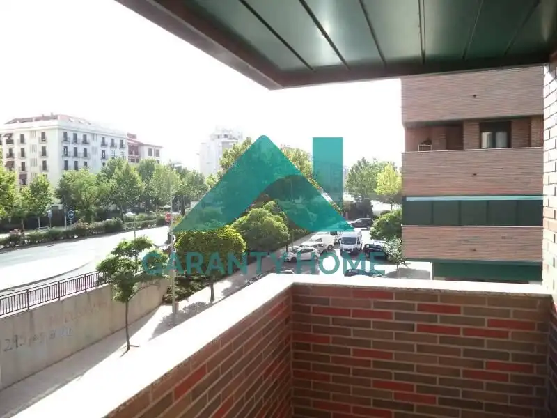 Vista exterior de Apartamento de alquiler en Cáceres con Aire acondicionado, Calefacción y Terraza