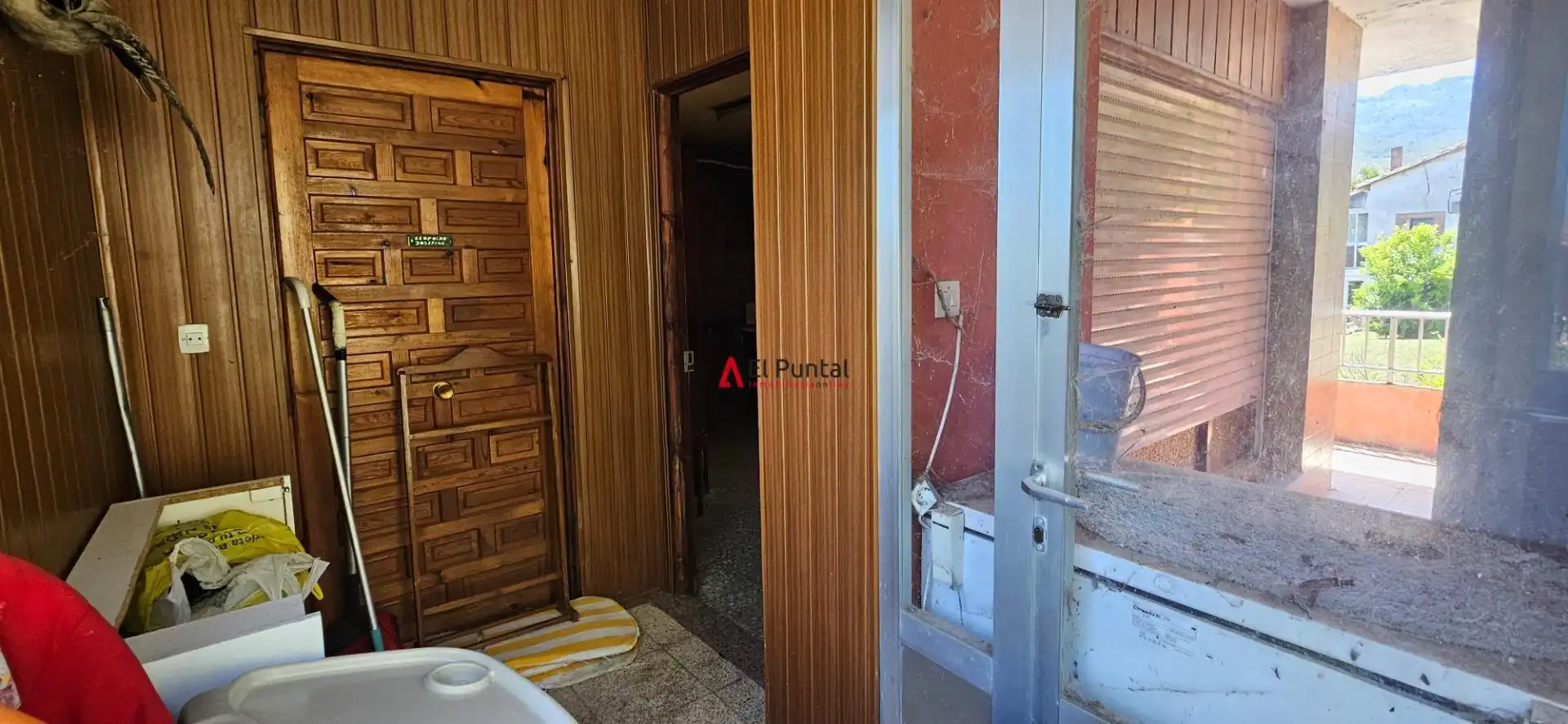 Casa rústica amb terrassa en venda a Voto, imagen 81
