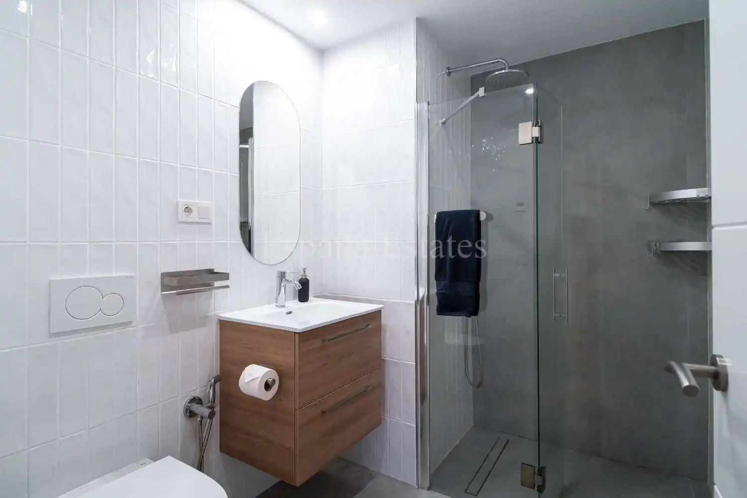 Baño de Casa adosada en venta en Nerja con Aire acondicionado, Calefacción y Terraza