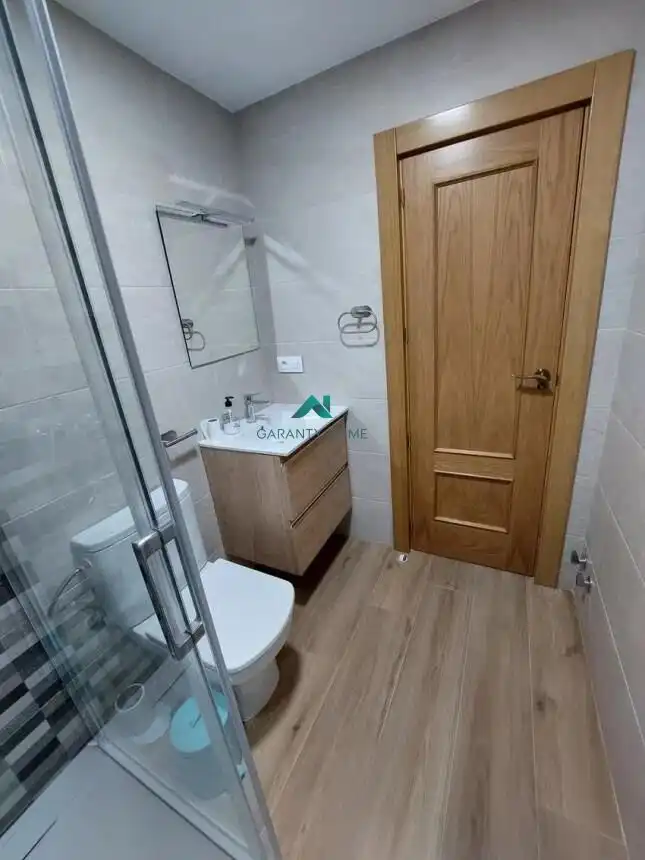 Baño de Piso de alquiler en Jaén con Amueblado y Balcón