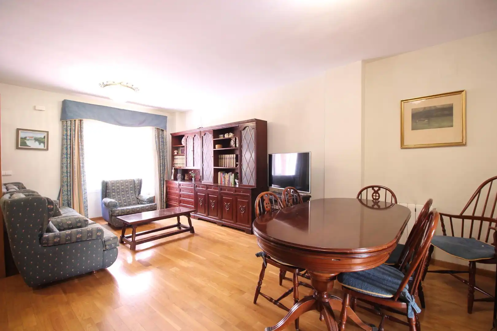 Sala d'estar de Casa adosada en venda en Sagunto / Sagunt amb Aire condicionat, Calefacció i Terrassa