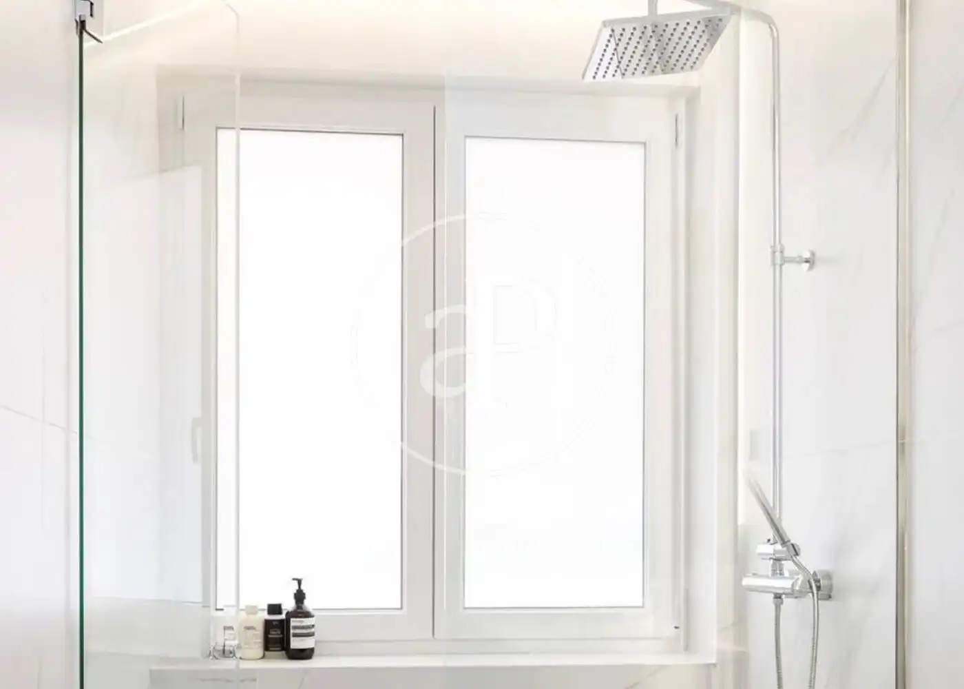 Baño de Piso en venta en Madrid con Aire acondicionado, Calefacción y Amueblado