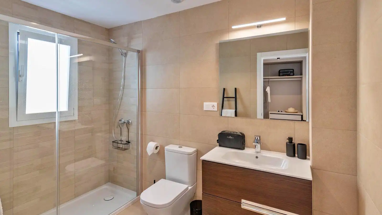 Baño de Piso en venta en Rincón de la Victoria con Aire acondicionado, Calefacción y Jardín privado