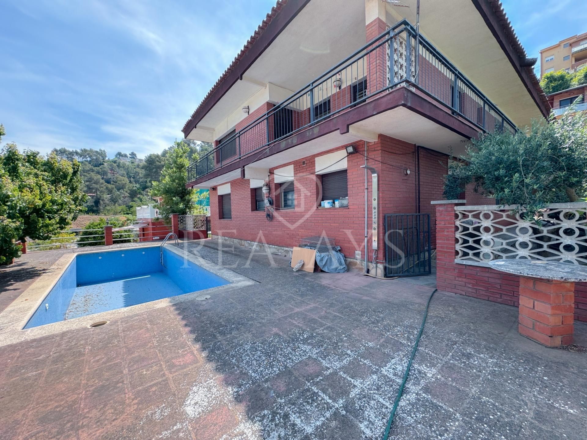 Exterior view of House or chalet for sale in Vallirana  with Terrace