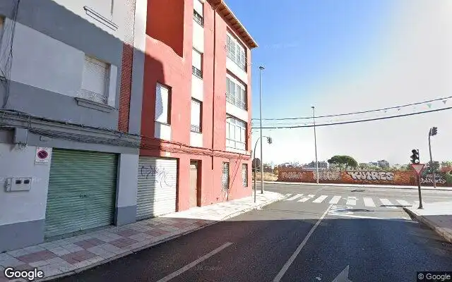 Vista exterior de Pis en venda en León Capital 