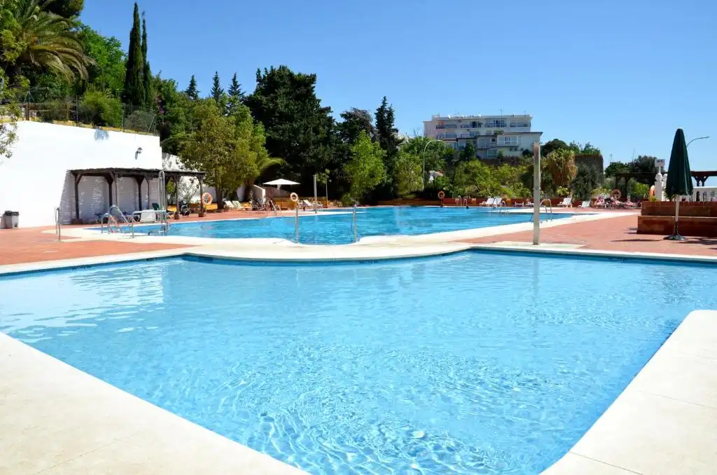 Piscina de Apartamento de alquiler en Torremolinos con Aire acondicionado, Calefacción y Terraza