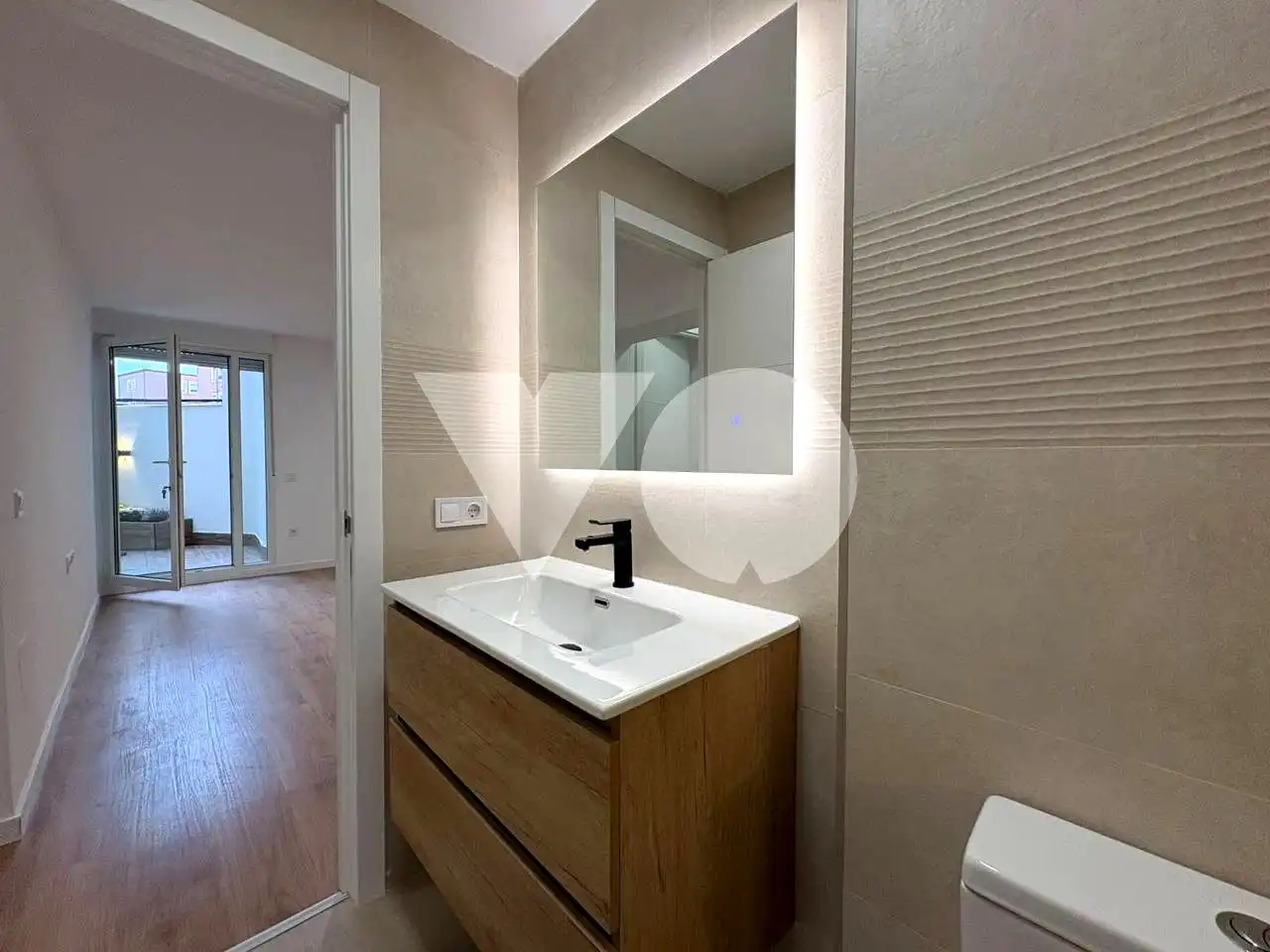 Bathroom of Ground floor for sale in Ciudad Lineal