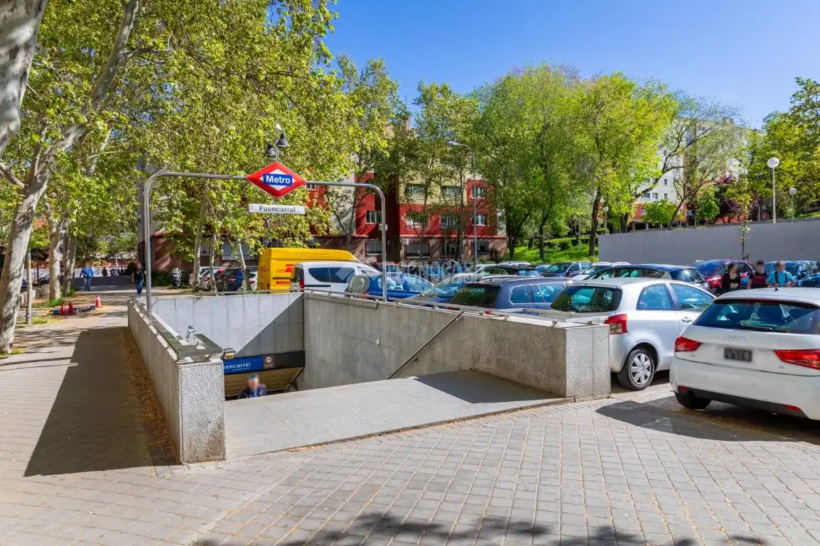 Parking de Piso en venta en Madrid