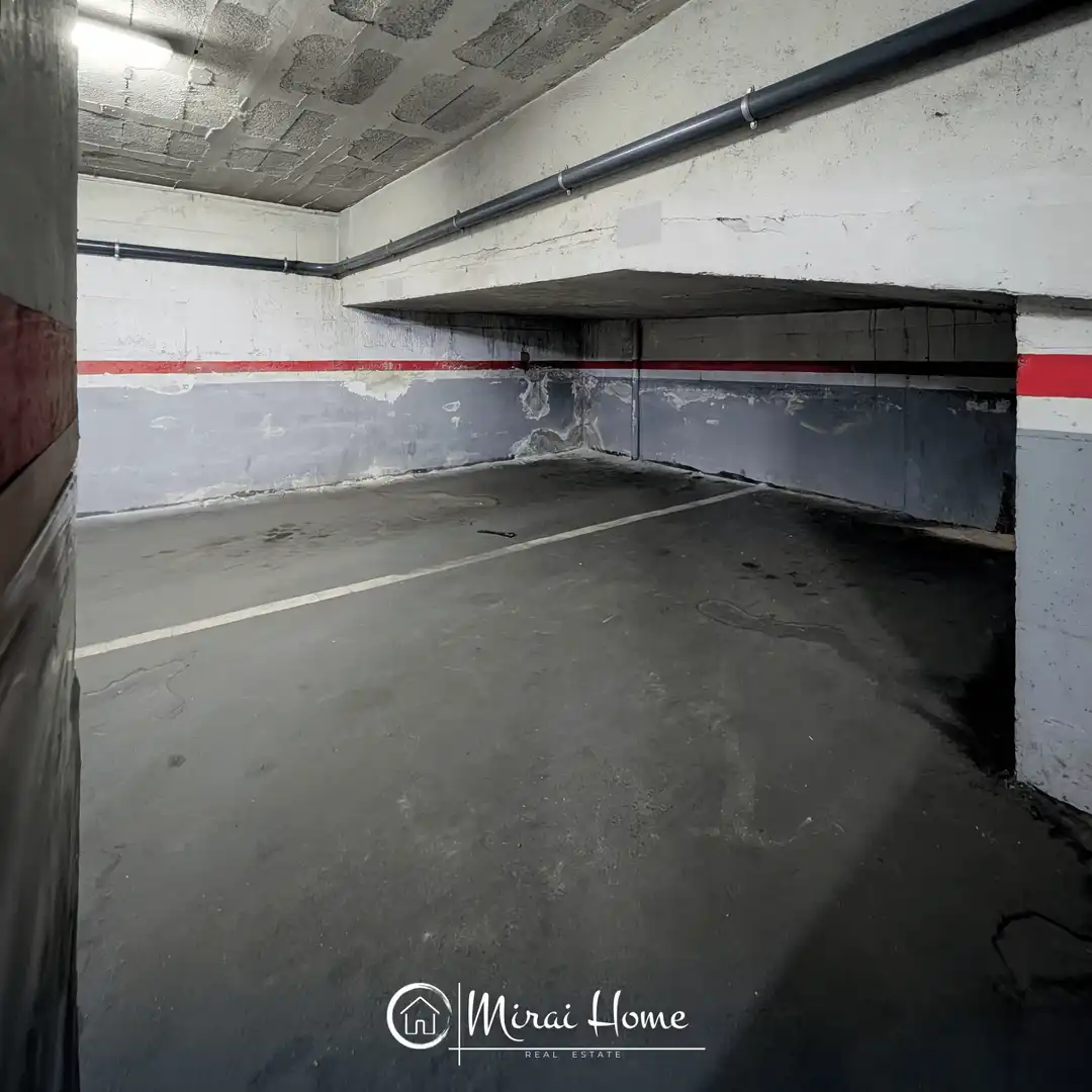 Parkplatz von Garage zum Verkauf in Granollers