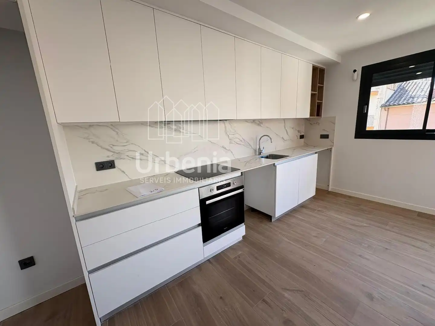 Küche von Maisonette zum Verkauf in Blanes mit Klimaanlage, Heizung und Terrasse