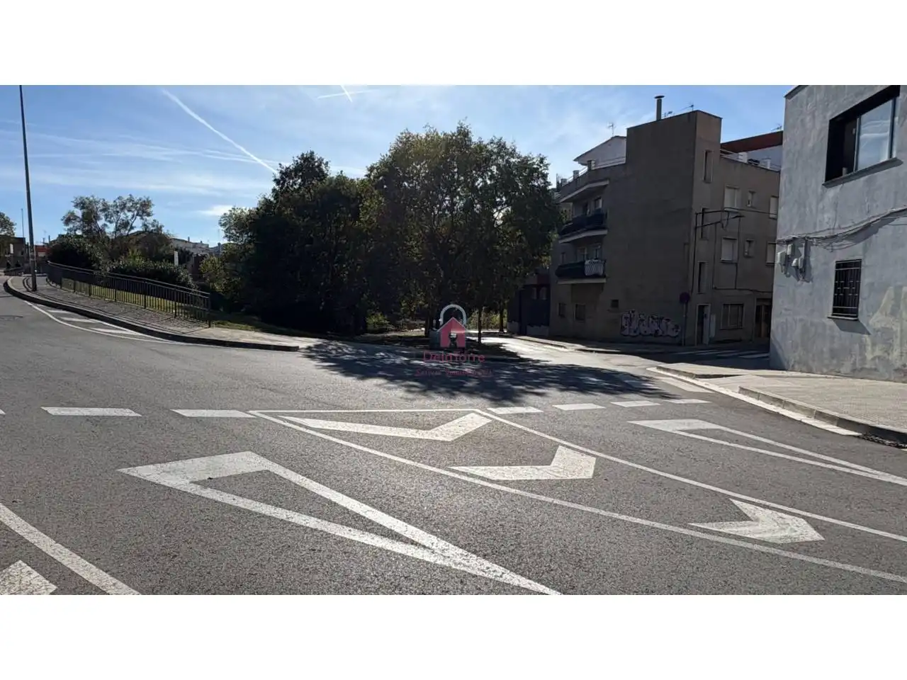 Außenansicht von Residential zum Verkauf in Terrassa