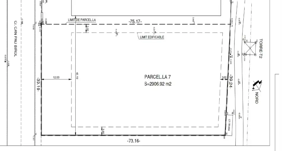 Nave industrial de alquiler en Girona con Alarma