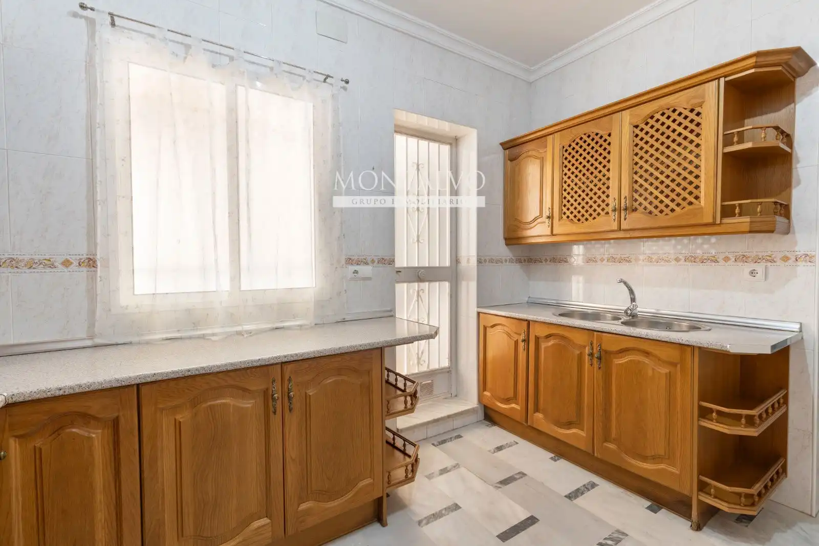 Küche von Wohnung zum Verkauf in Atarfe
