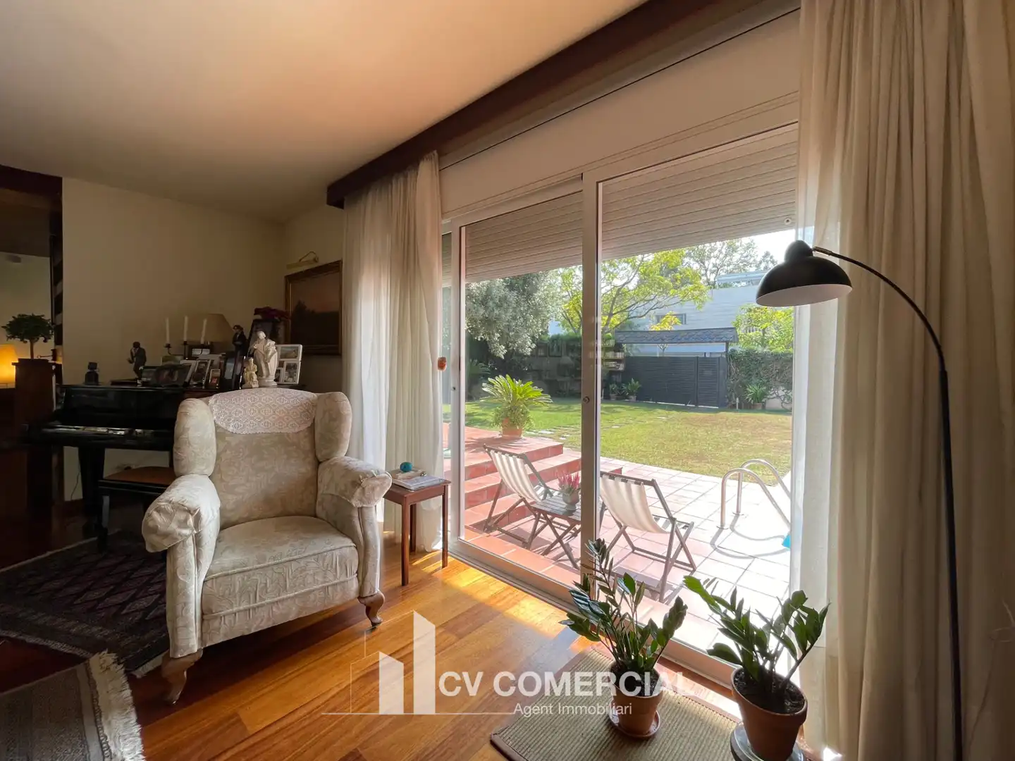 Jardí de Casa o xalet en venda en Sant Cugat del Vallès amb Aire condicionat, Calefacció i Jardí privat