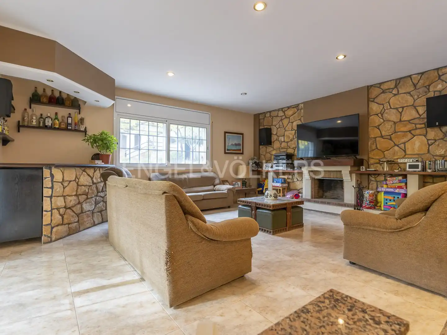 Sala d'estar de Casa o xalet en venda en Vespella de Gaià amb Aire condicionat, Calefacció i Jardí privat
