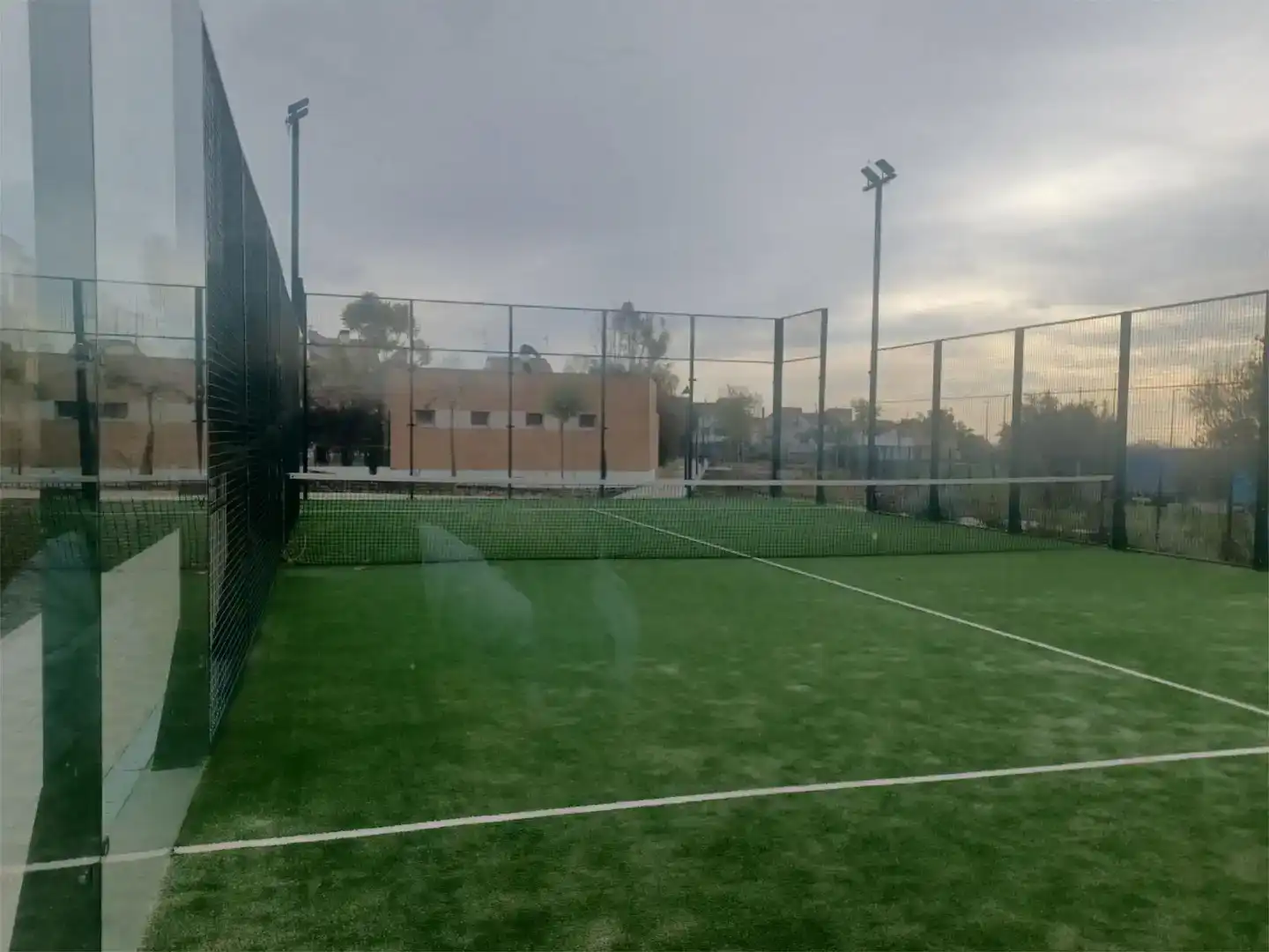 Terrassa de Pis en venda en Espartinas amb Aire condicionat, Jardí privat i Traster