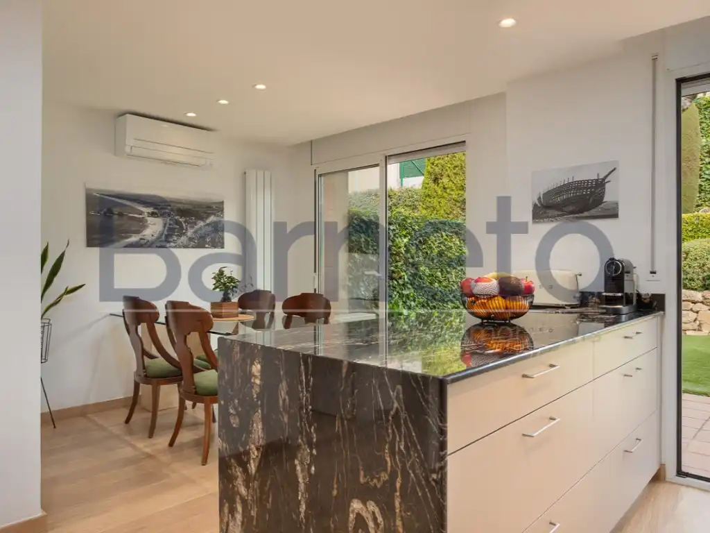 Kitchen of Houses for sale in Girona  with Air Conditioner