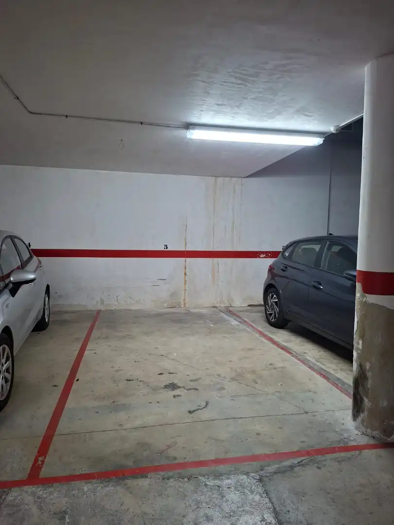 Individual de lloguer a Carrer de Madrid 10, imagen 2