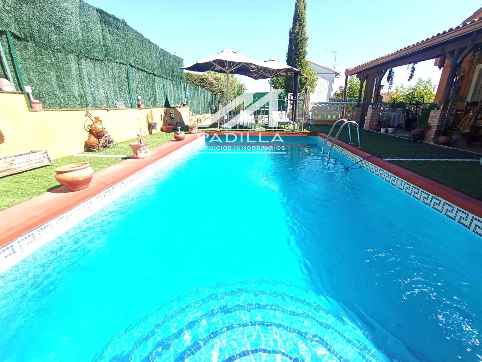 Piscina de Casa o xalet en venda en Méntrida amb Calefacció, Traster i Piscina