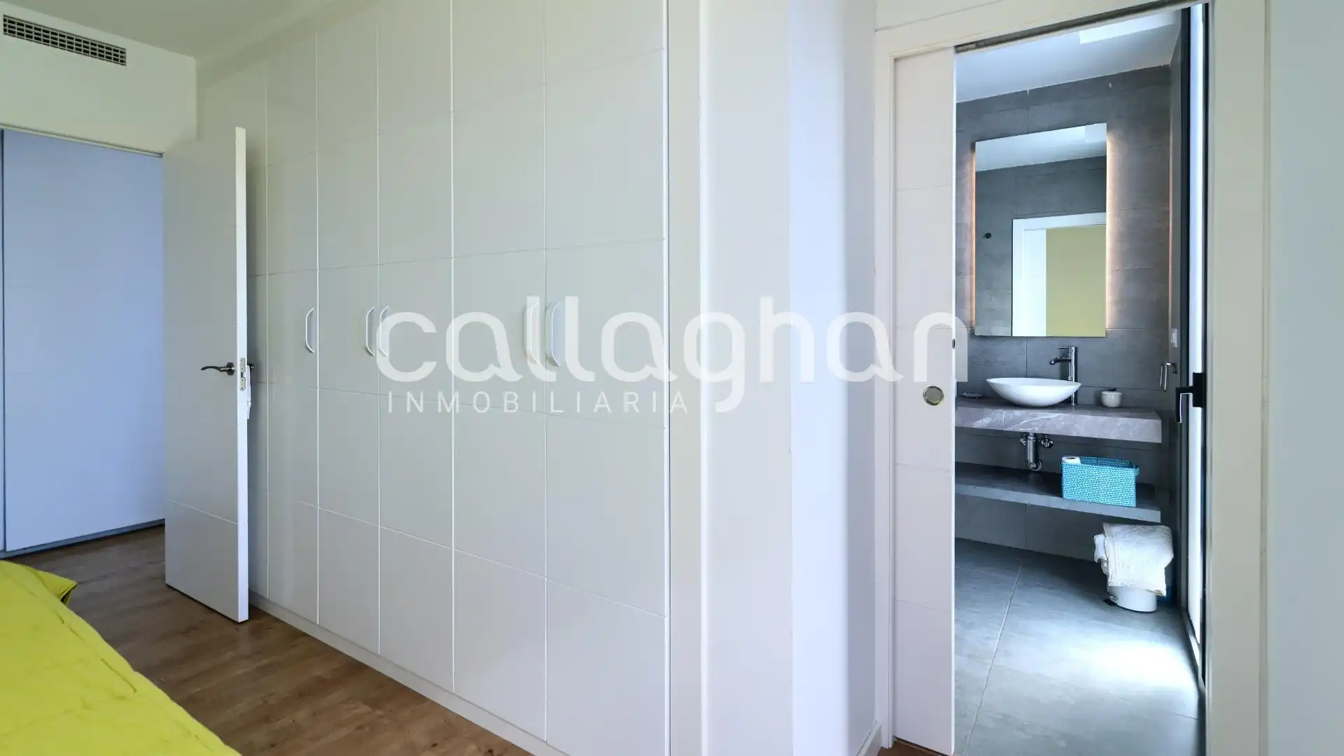 Houses for sale in L'Eliana  with Air Conditioner, Heating and Private garden