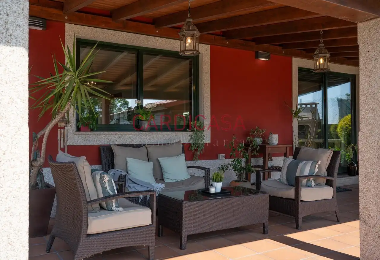 Terrassa de Casa o xalet en venda en Mos amb Calefacció, Jardí privat i Terrassa