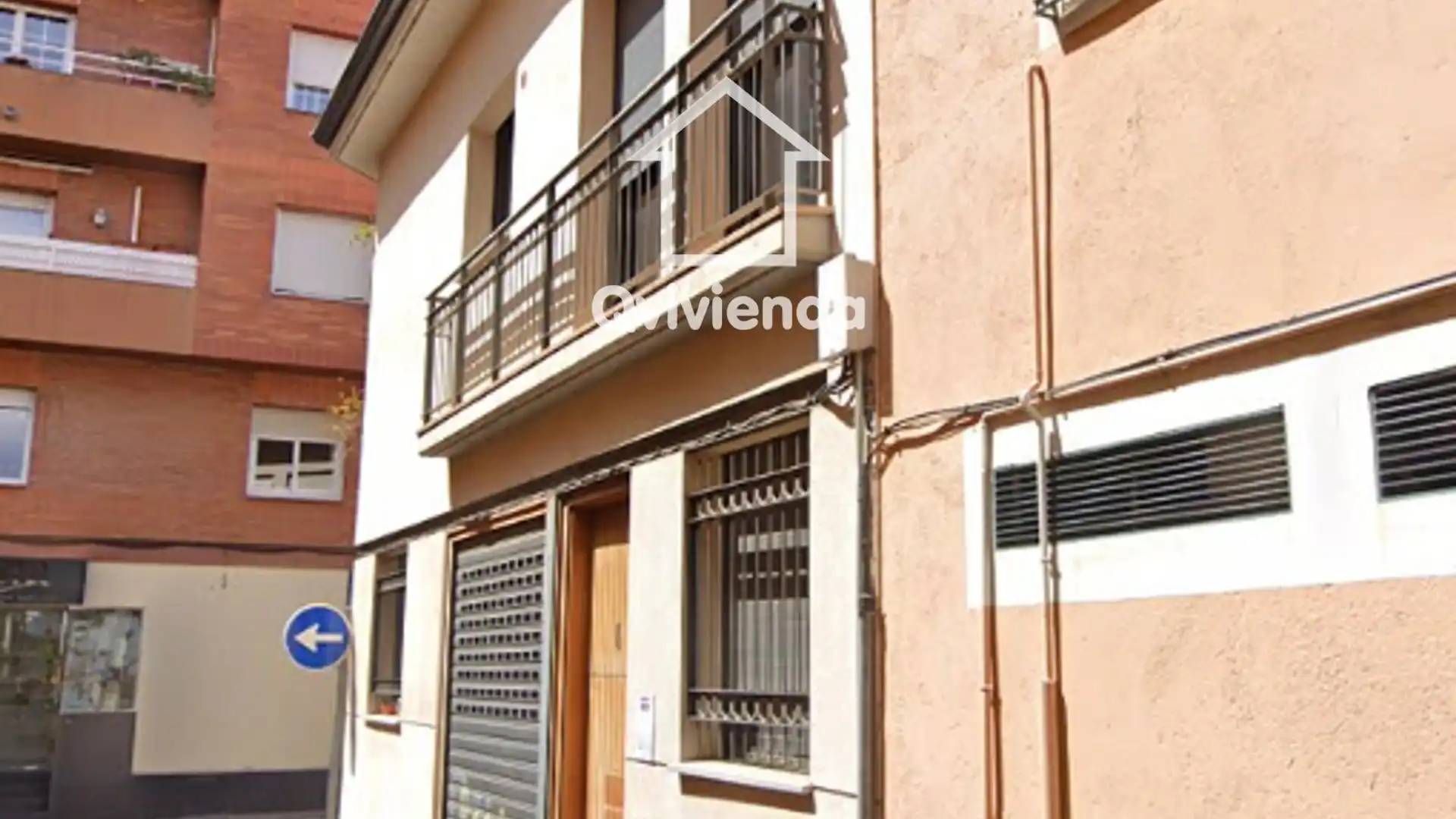 Vista exterior de Casa adosada en venta en Sant Cugat del Vallès