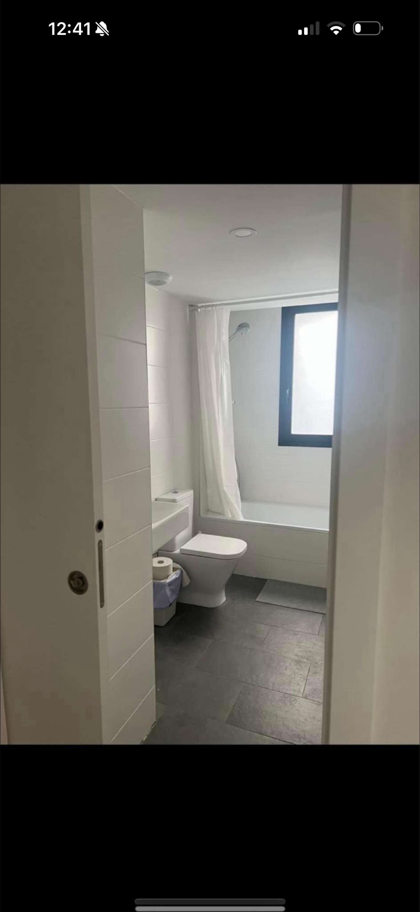 Bathroom of Flat to share in  Barcelona Capital  with Air Conditioner, Terrace and Furnished