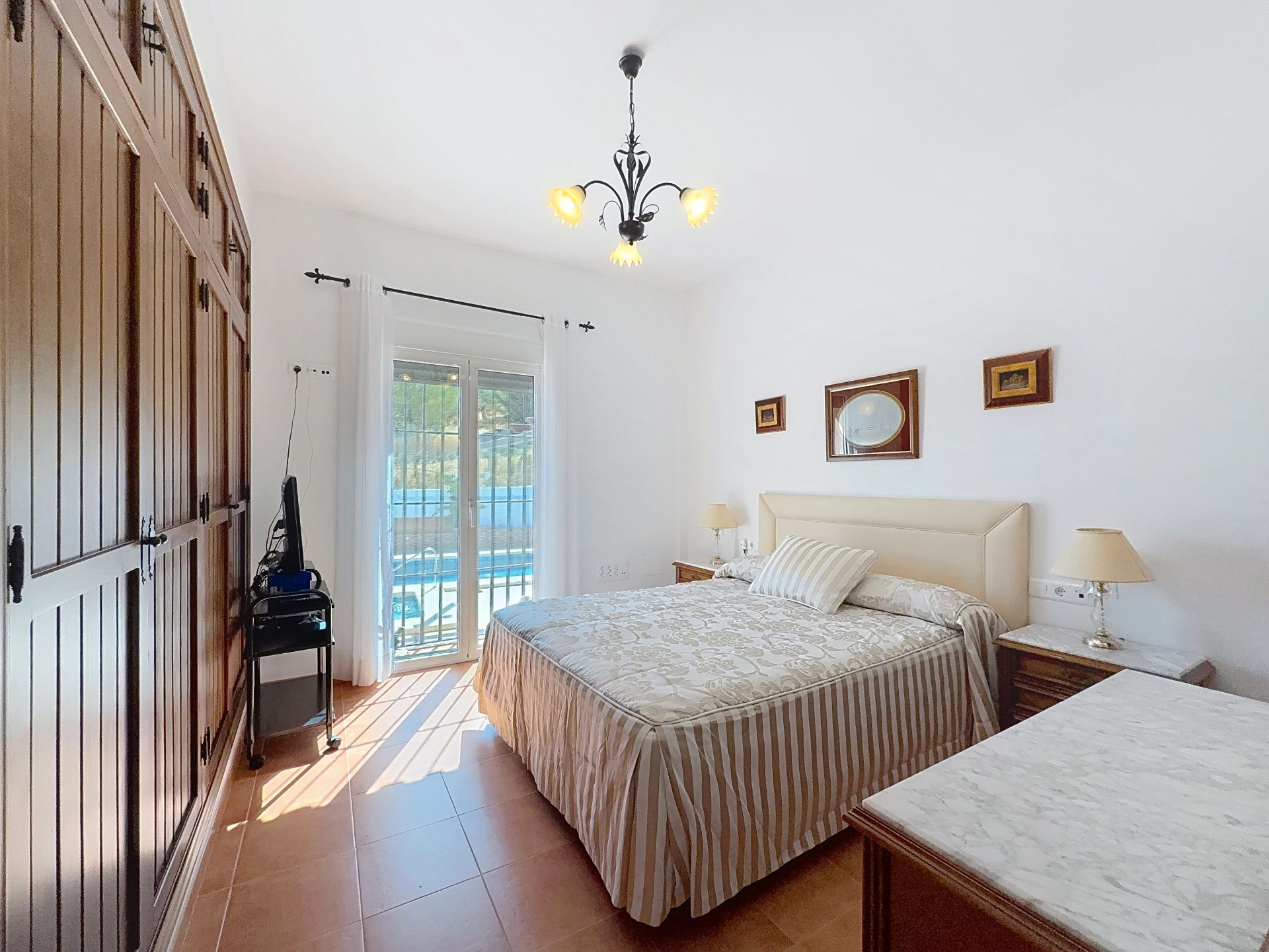 Bedroom of House or chalet for sale in Casabermeja  with Air Conditioner, Terrace and Swimming Pool