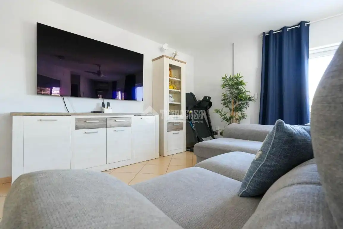 Sala d'estar de Pis en venda en Guía de Isora amb Terrassa