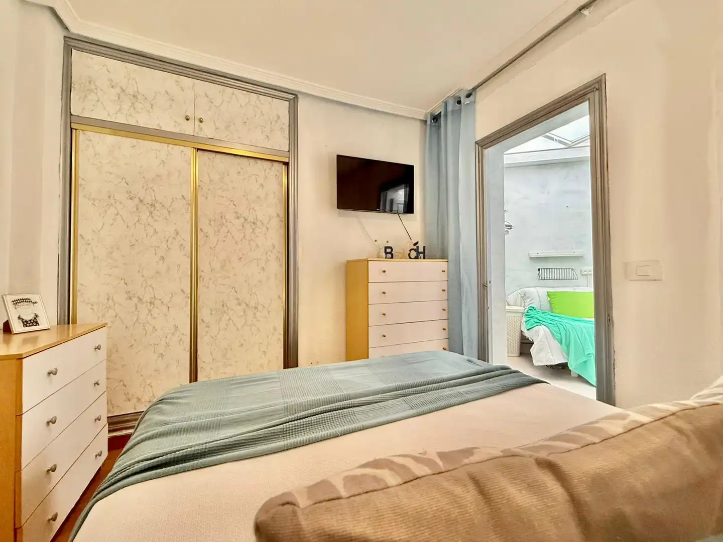 Habitación de Apartamento en venta en San Pedro del Pinatar con Aire acondicionado y Jardín privado