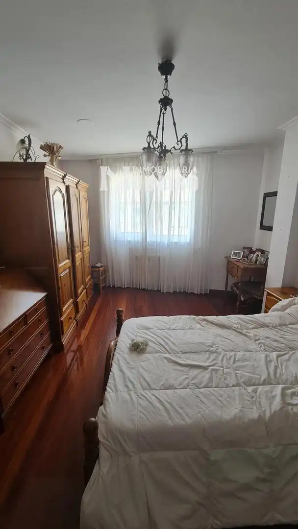 Dormitori de Pis en venda en Lugo amb Calefacció