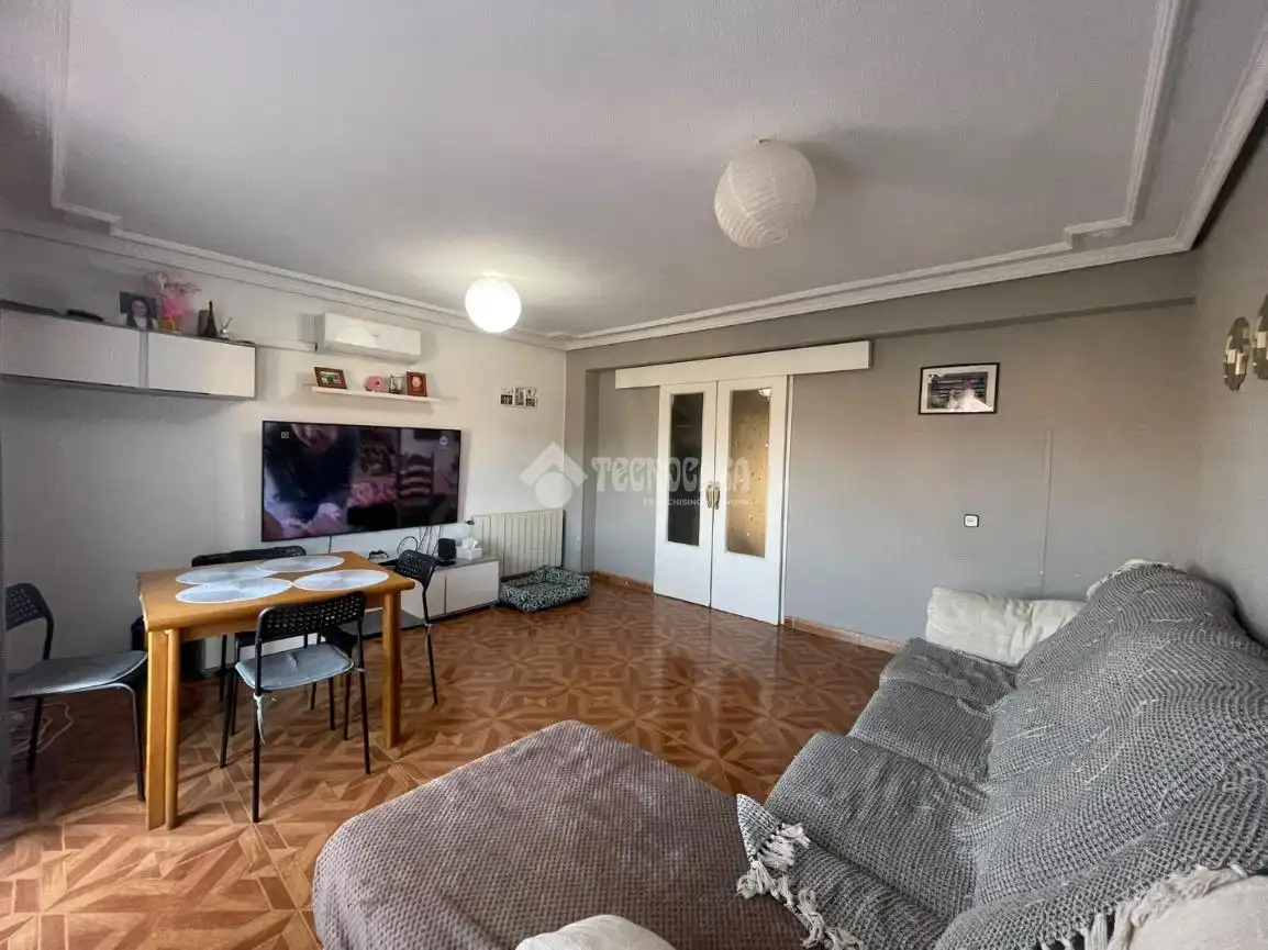 Sala d'estar de Pis en venda en Carabanchel