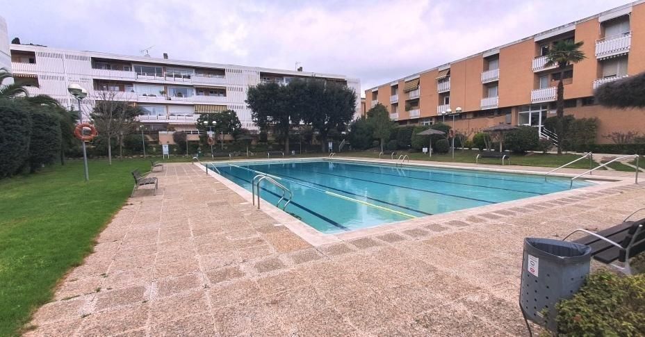 Piscina de Àtic en venda en Cabrils amb Calefacció, Jardí privat i Terrassa