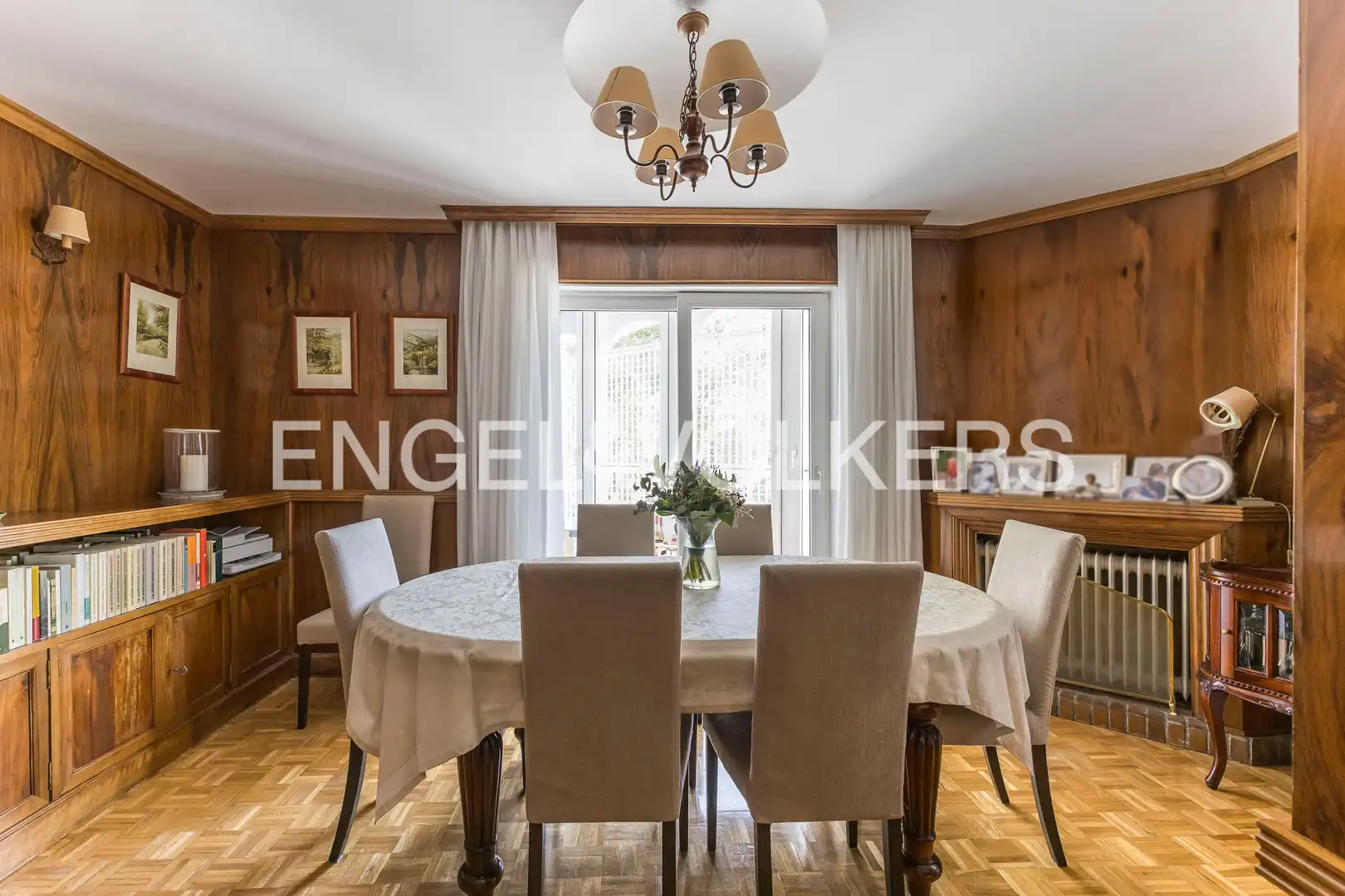 Comedor de Piso en venta en Madrid con Calefacción, Jardín privado y Parquet