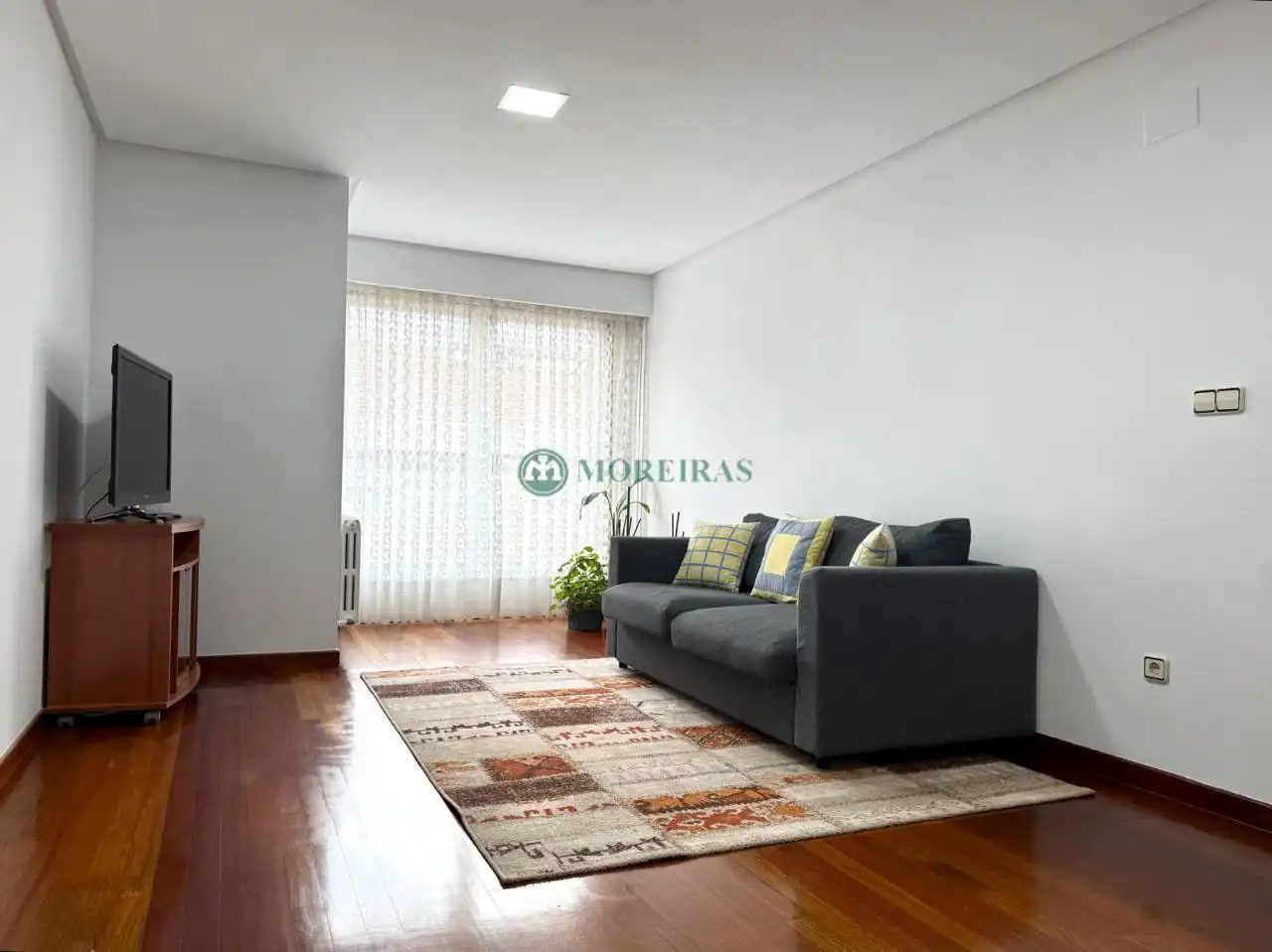 Dúplex con ascensor en venta en Rúa Salvador Dalí