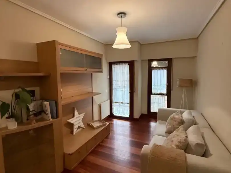 Wohnzimmer von Wohnung zur Miete in Bermeo mit Möbliert und Balkon