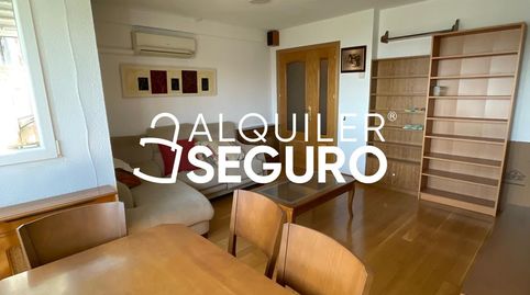 Foto 3 de Piso de alquiler en Eugenia de Montijo , Vista Alegre, Madrid Capital