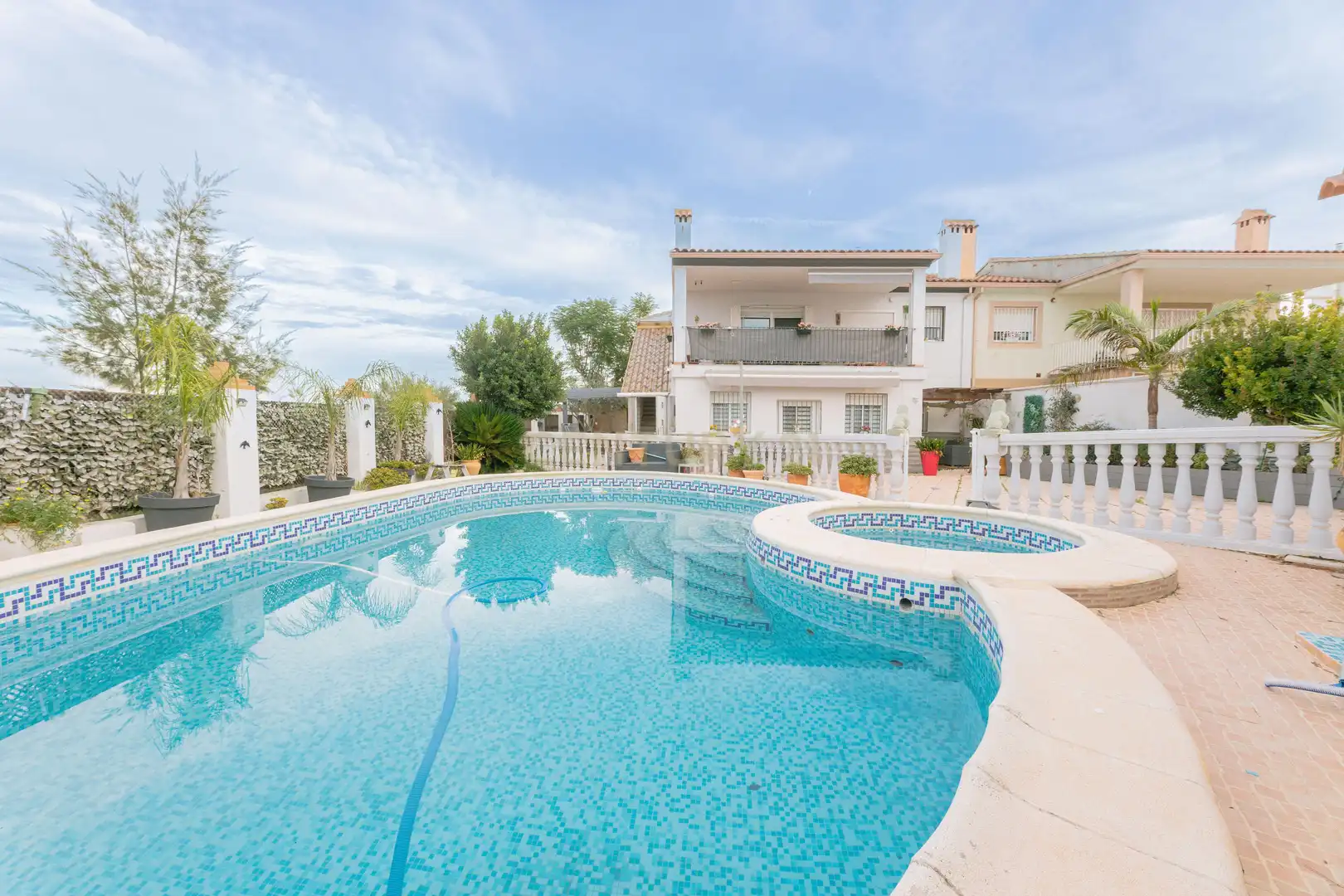 Piscina de Casa o chalet en venta en Montserrat