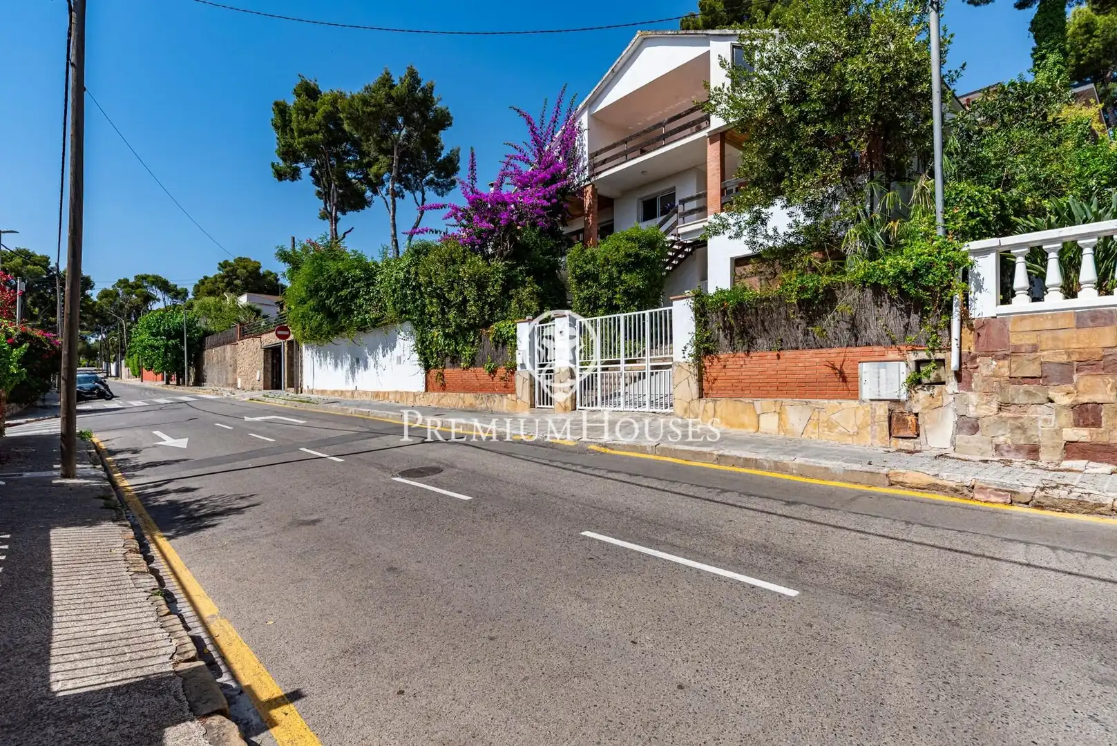 Exterior view of Houses for sale in Castelldefels  with Heating, Private garden and Terrace