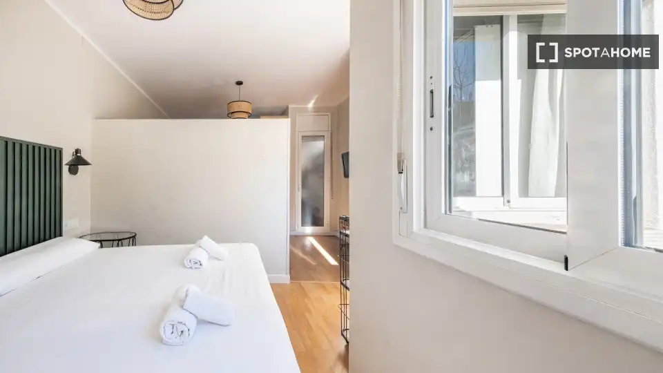 Bedroom of Flat for rent in Barcelona  with Air Conditioner, Heating and Furnished