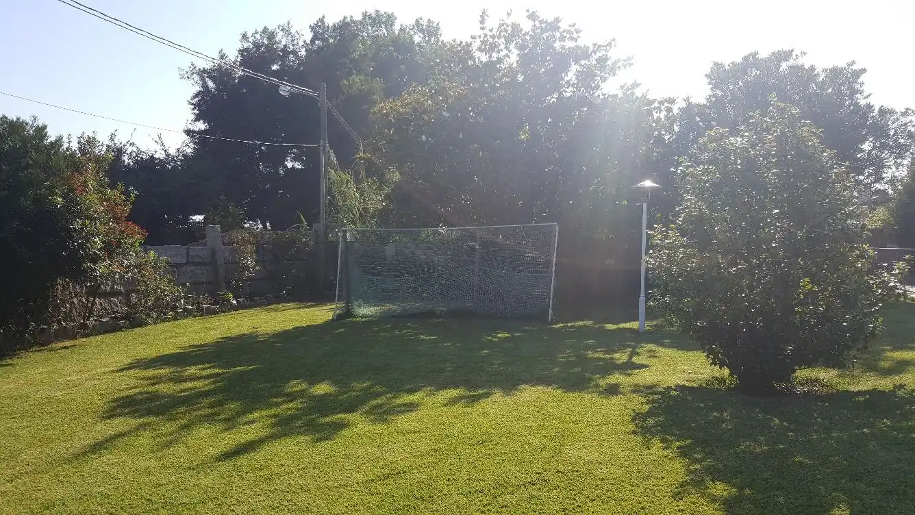 Casa o chalet en venta en Nigrán con Jardín privado, Piscina y Balcón